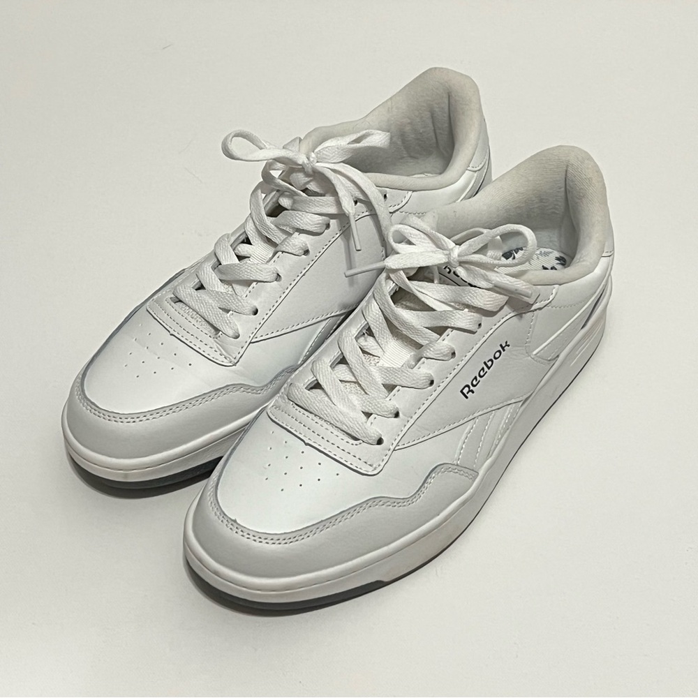 Reebok Sneakers